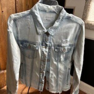 KanCan Denim Jacket Women's Size Large Distressed Frayed Hem Los Angeles